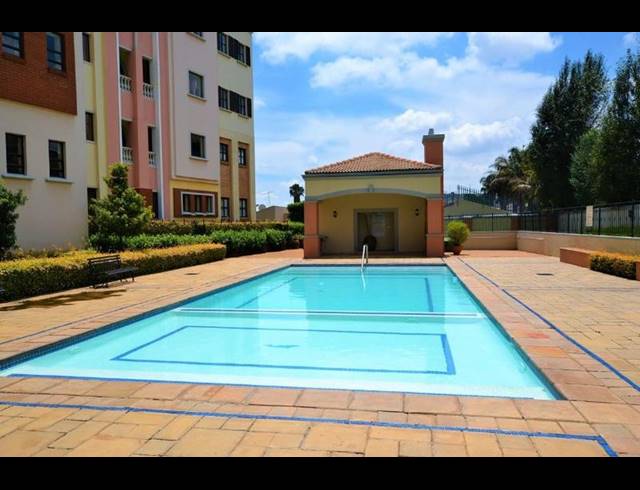 2 BEDROOM PROPERTY TO RENT IN BEDFORD GARDENS